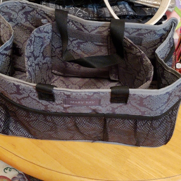 Mary kay bag - Picture 3 of 3